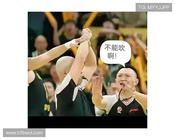 争议解读：裁判如何执行篮球比赛中的判罚流程？到底谁能挑战决定？